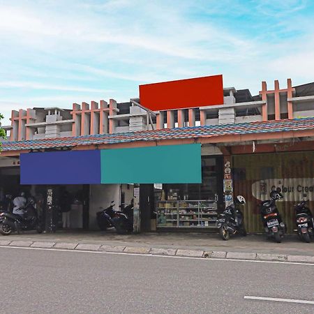 Spot On 92421 City Kost Syariah Pangkal Pinang Ngoại thất bức ảnh