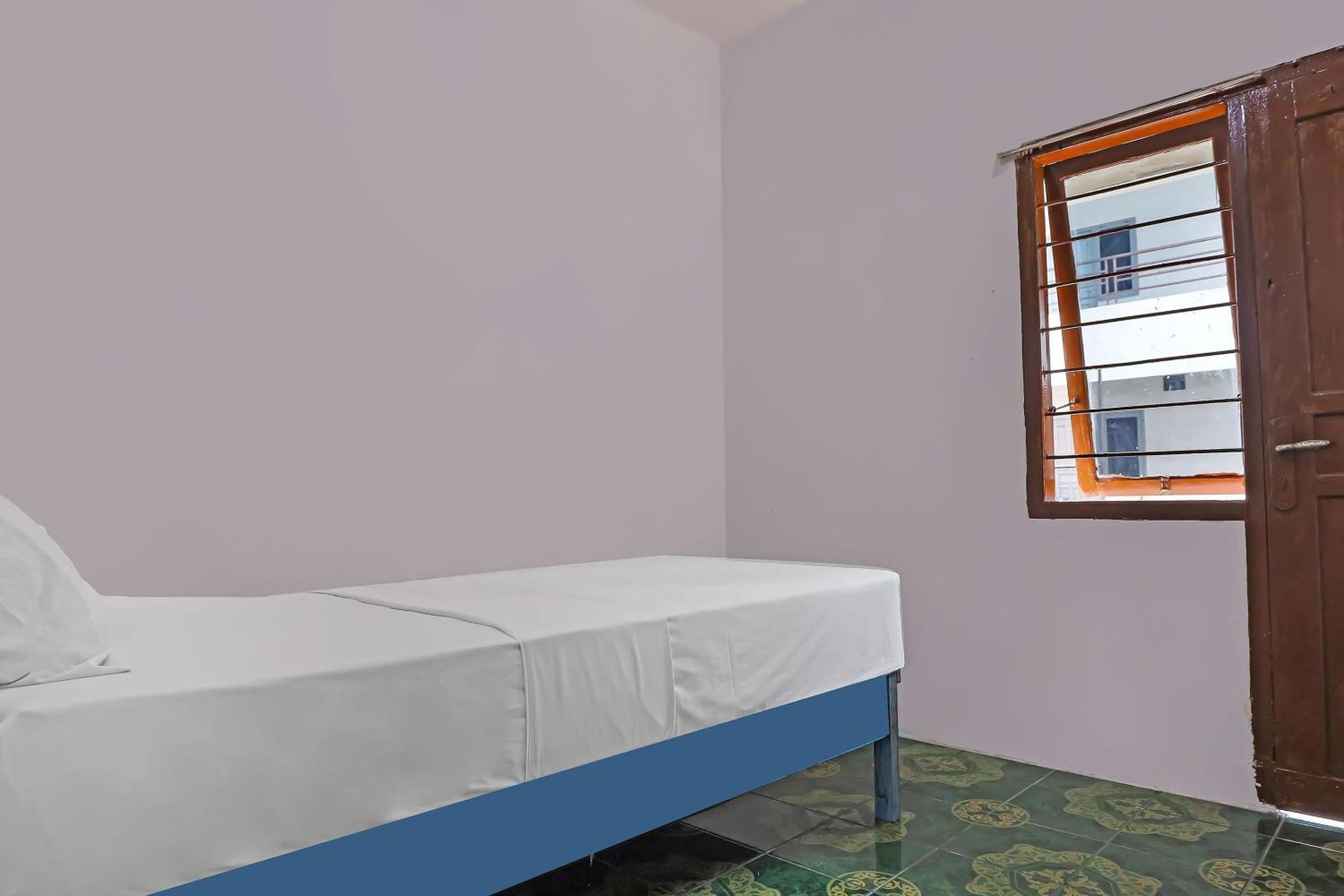 Spot On 92421 City Kost Syariah Pangkal Pinang Ngoại thất bức ảnh