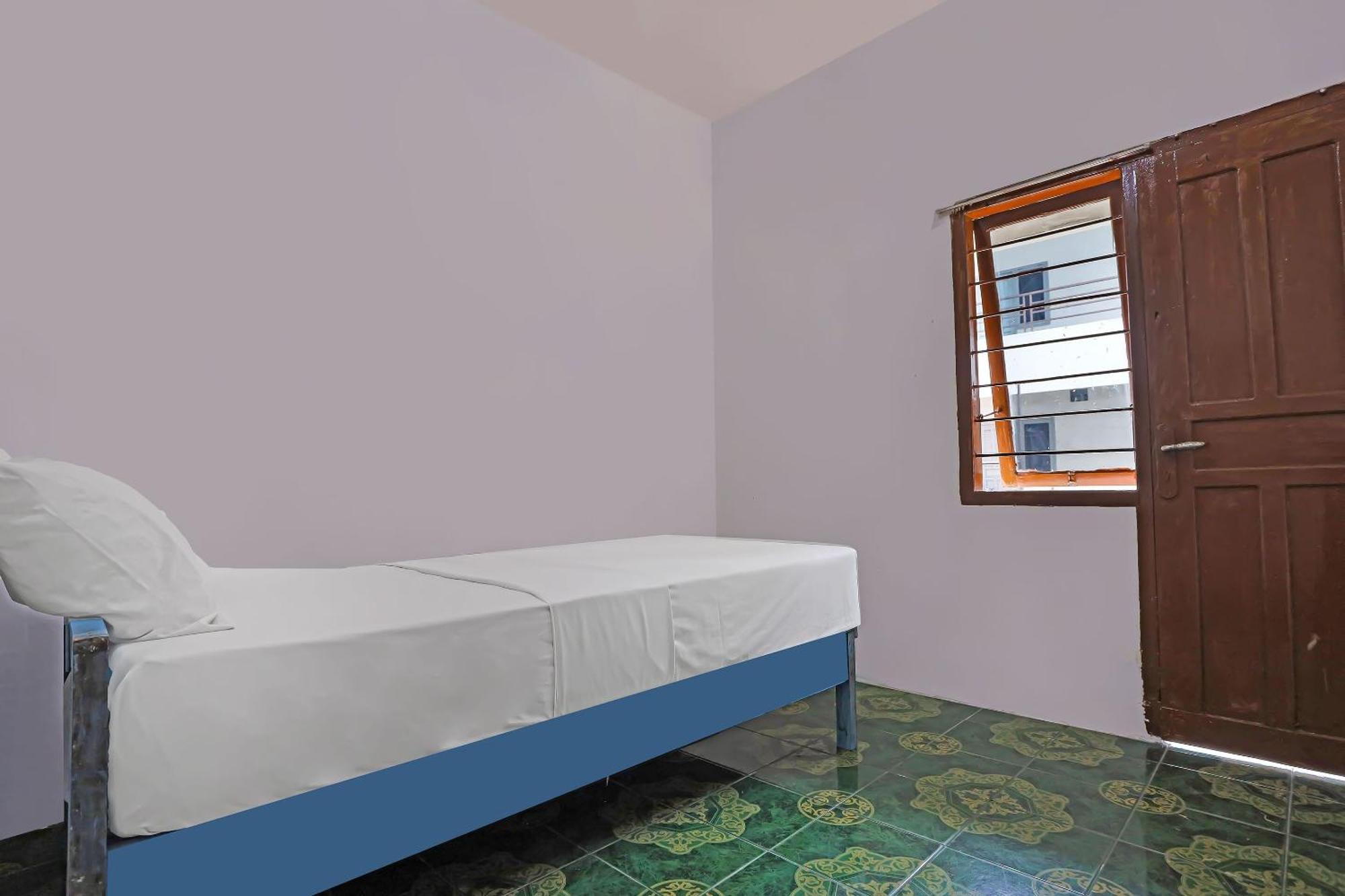 Spot On 92421 City Kost Syariah Pangkal Pinang Ngoại thất bức ảnh